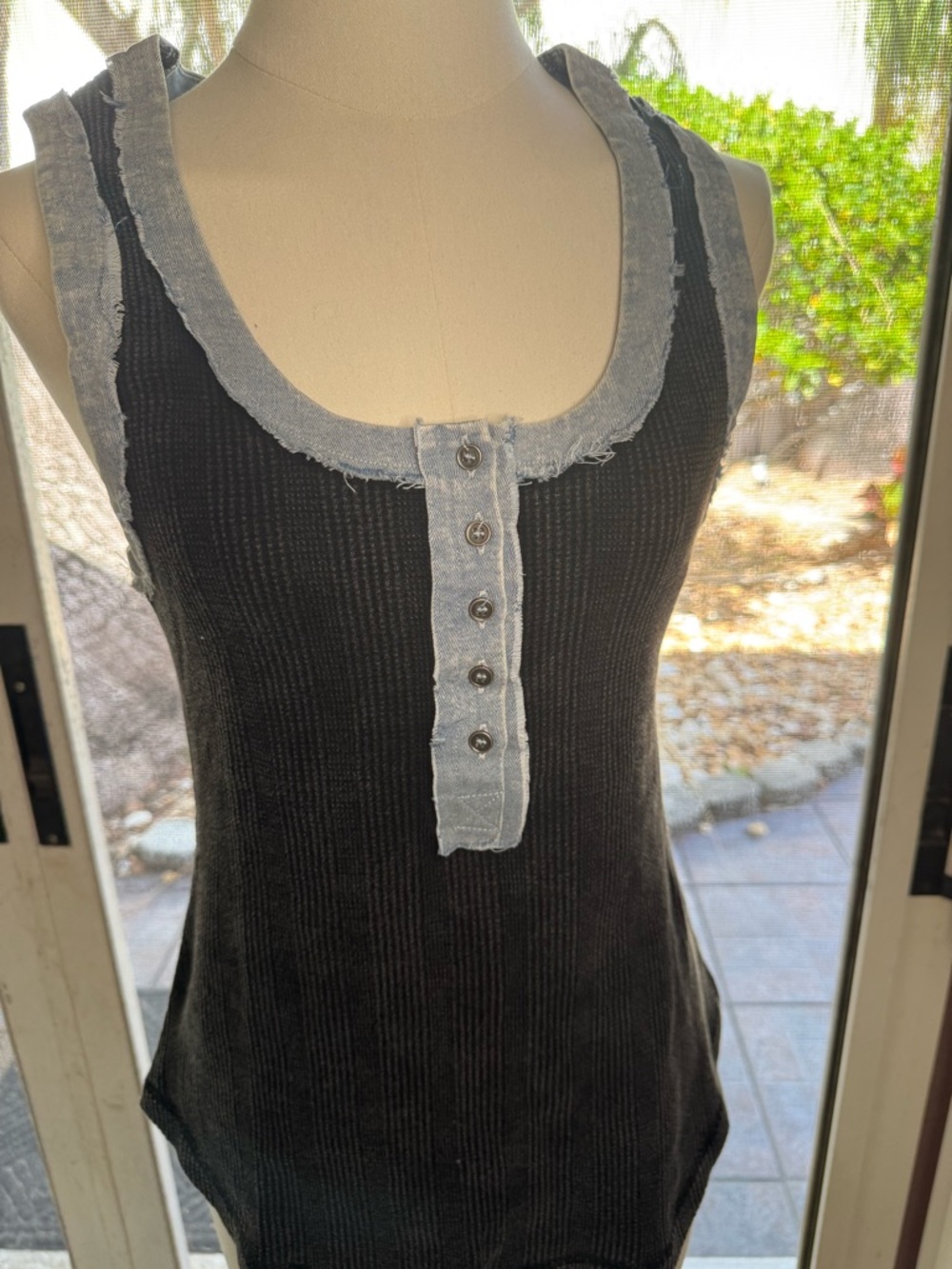 Very J Black Ribbed Tank Top with Jean Trim